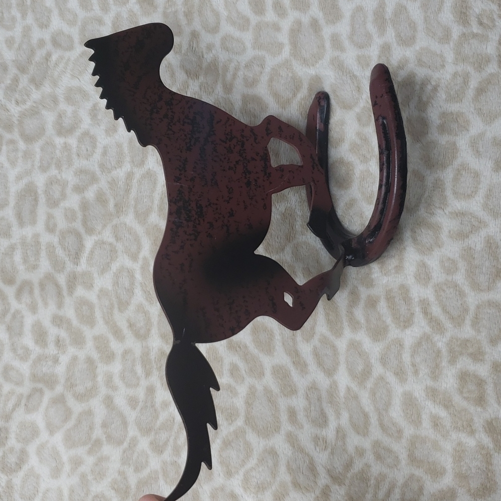 Metal Horse Silhouette Sculpture on O Pony Diamond Horseshoe Stand